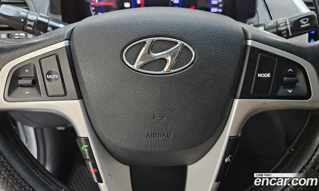Hyundai Accent 2012 1.6 автомат (гидро), миниатюра 12