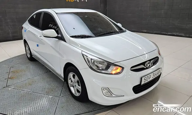 Hyundai Accent 2012 1.6 автомат (гидро), миниатюра 4 Hyundai Accent 2012 1.6 автомат (гидро), миниатюра 4