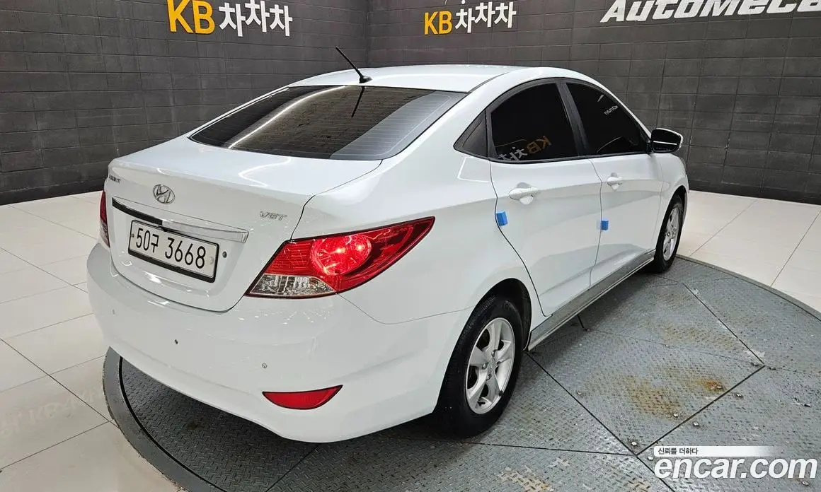 Hyundai Accent 2012 1.6 автомат (гидро), фото 5 Hyundai Accent 2012 1.6 автомат (гидро), фото 5