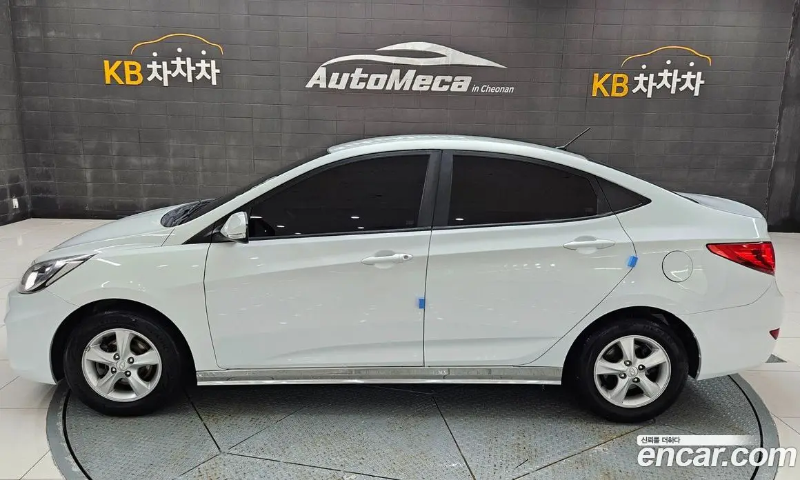 Hyundai Accent 2012 1.6 автомат (гидро), фото 7 Hyundai Accent 2012 1.6 автомат (гидро), фото 7