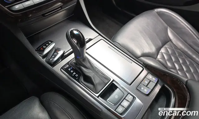 Hyundai Aslan 2015 3.0 автомат (гидро), миниатюра 11