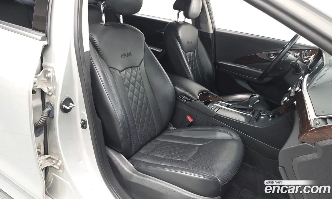 Hyundai Aslan 2015 3.0 автомат (гидро), фото 15