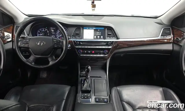 Hyundai Aslan 2015 3.0 автомат (гидро), миниатюра 9