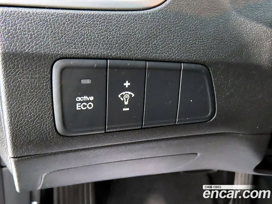 Hyundai Avante 2010 1.6 автомат (гидро), фото 14