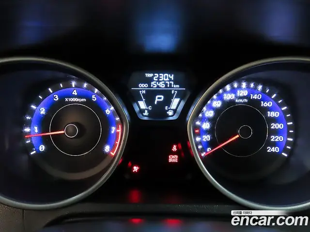 Hyundai Avante 2010 1.6 автомат (гидро), миниатюра 8