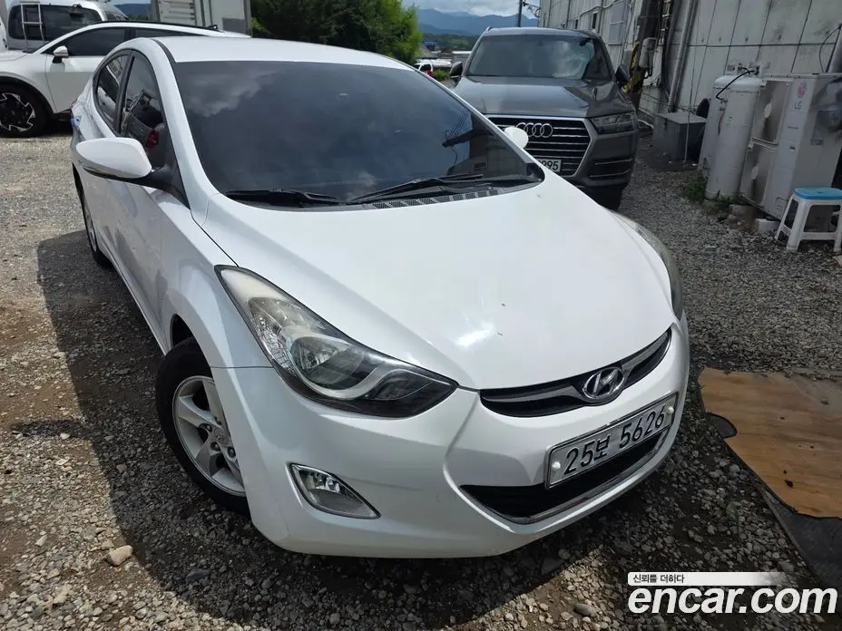 Hyundai Avante 2012 1.6 автомат (гидро), фото 1 Hyundai Avante 2012 1.6 автомат (гидро), фото 1