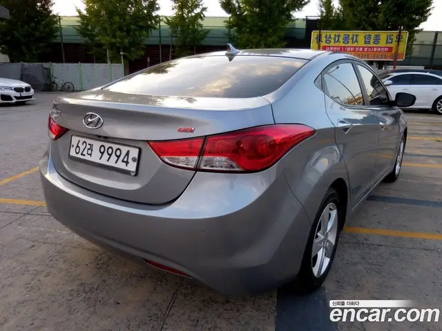 Hyundai Avante 2012 1.6 автомат (гидро), миниатюра 5