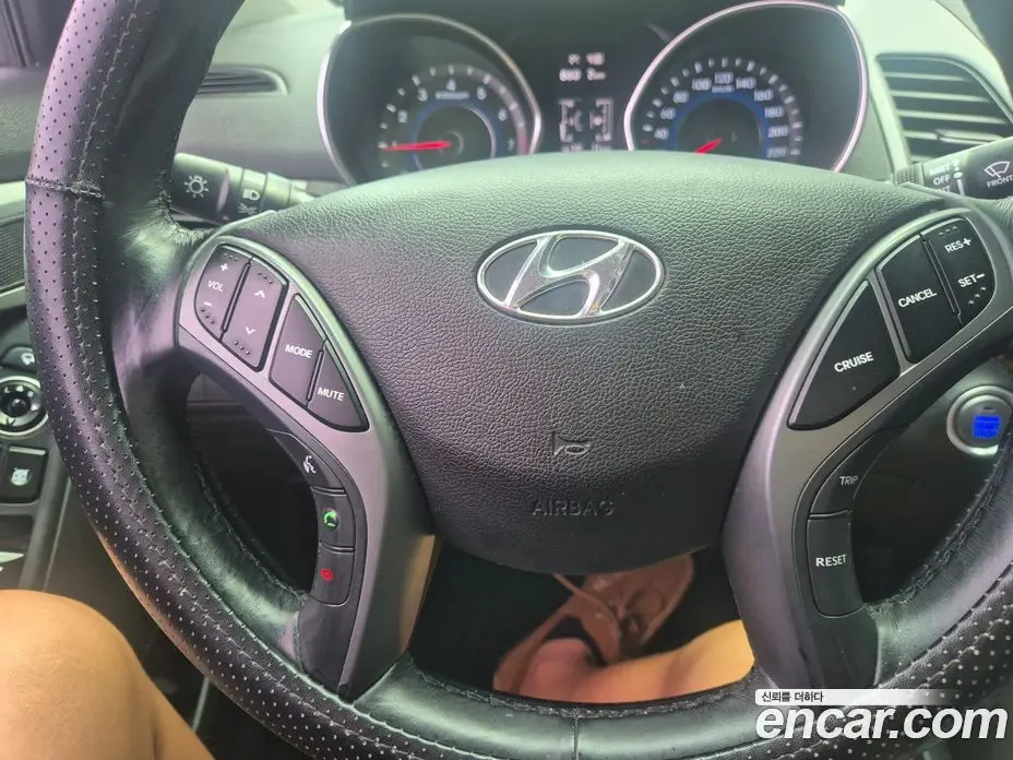 Hyundai Avante 2013 1.6 автомат (гидро), фото 13 Hyundai Avante 2013 1.6 автомат (гидро), фото 13