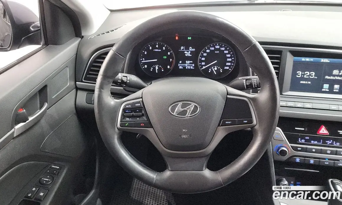 Hyundai Avante 2015 1.6 автомат (гидро), фото 13 Hyundai Avante 2015 1.6 автомат (гидро), фото 13