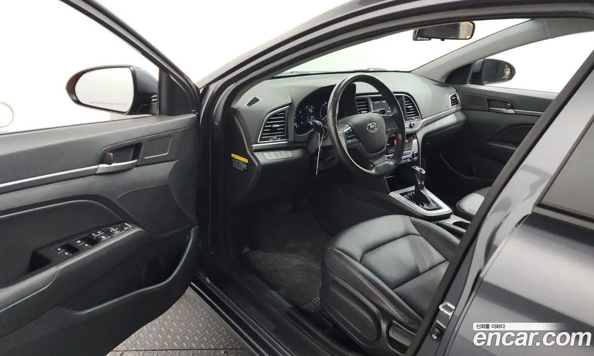 Hyundai Avante 2015 1.6 автомат (гидро), фото 10 Hyundai Avante 2015 1.6 автомат (гидро), фото 10