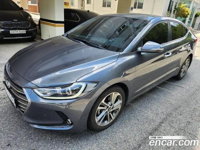 Hyundai Avante 2015 1.6 автомат (гидро), миниатюра 3 Hyundai Avante 2015 1.6 автомат (гидро), миниатюра 3