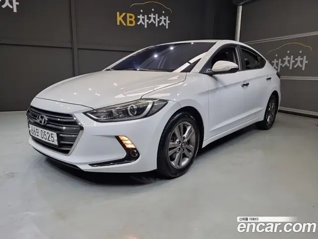 Hyundai Avante 2016 1.6 автомат (гидро), миниатюра 2