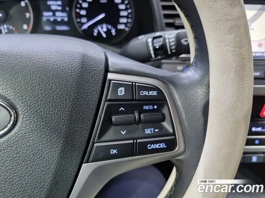 Hyundai Avante 2016 1.6 автомат (гидро), фото 14
