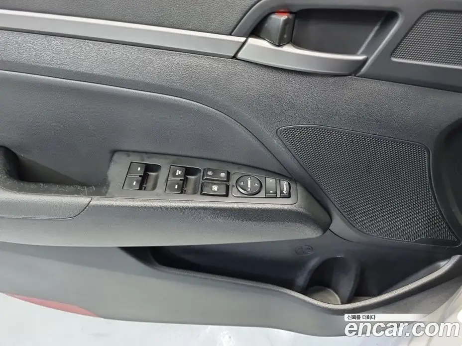 Hyundai Avante 2016 1.6 автомат (гидро), фото 17