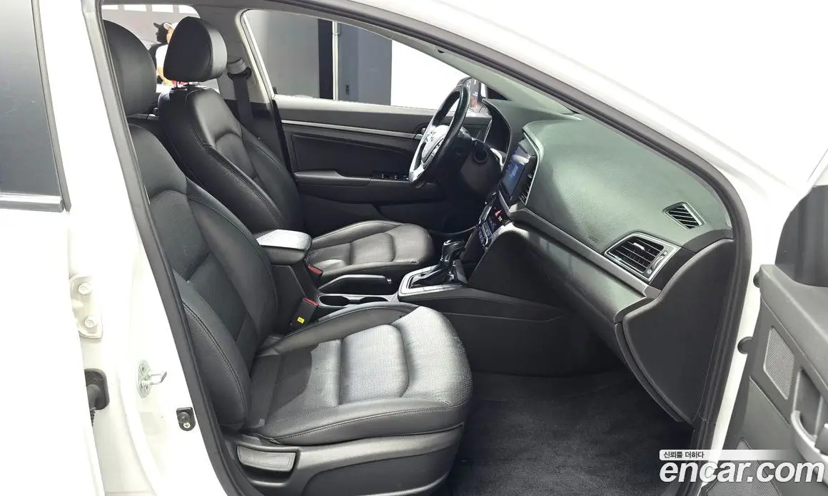 Hyundai Avante 2016 1.6 автомат (гидро), фото 11 Hyundai Avante 2016 1.6 автомат (гидро), фото 11