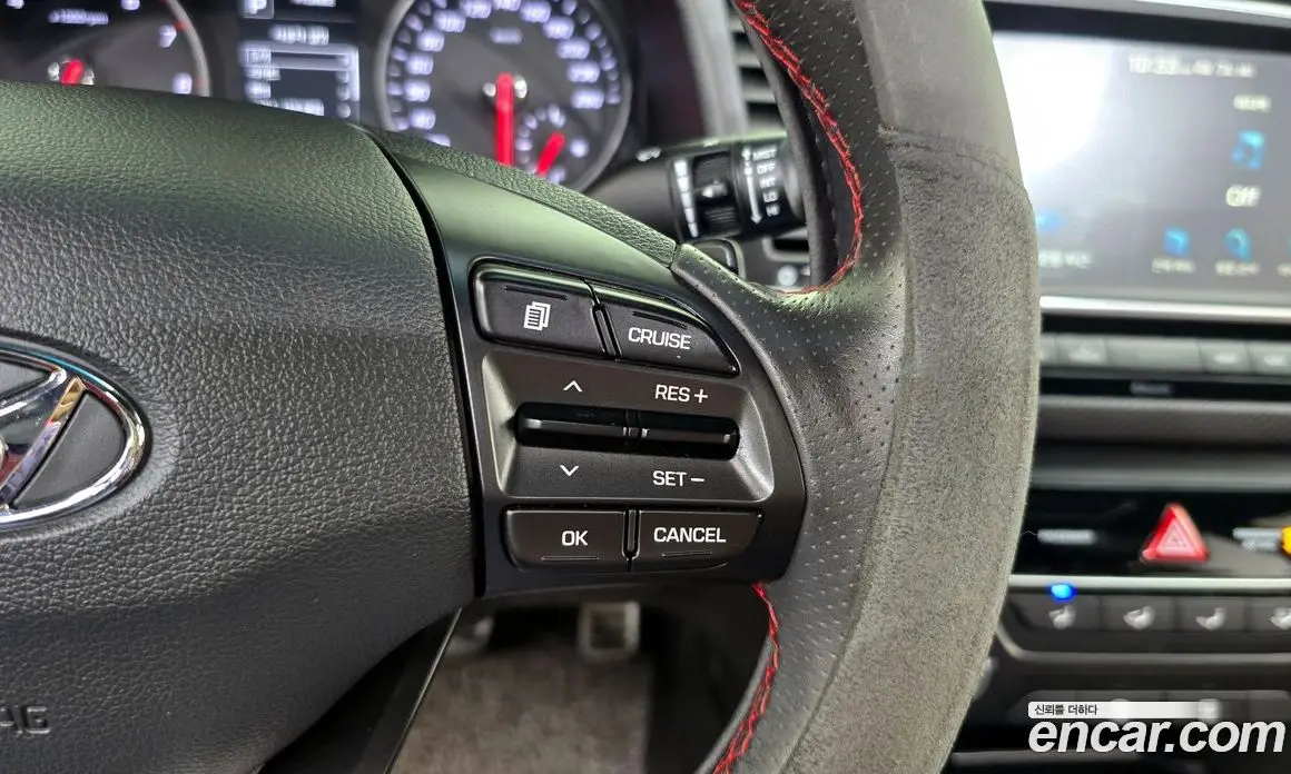 Hyundai Avante 2017 1.6 автомат (гидро), фото 16