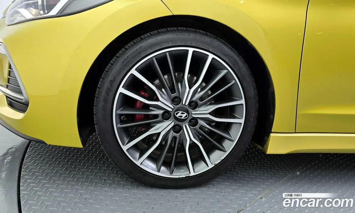 Hyundai Avante 2017 1.6 автомат (гидро), фото 5
