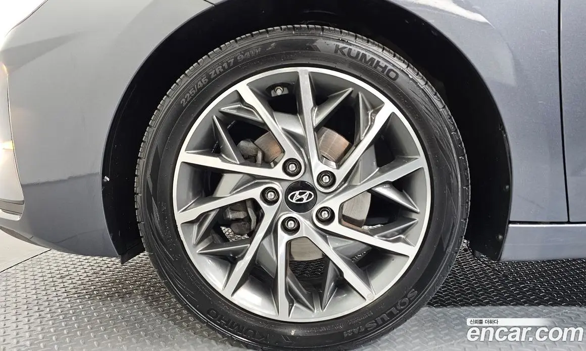 Hyundai Avante 2019 1.6 автомат (гидро), фото 5