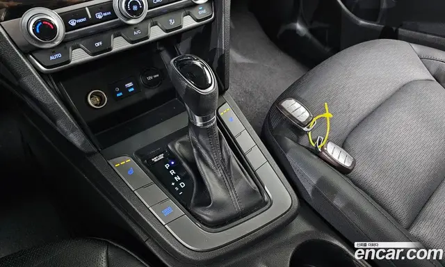 Hyundai Avante 2019 1.6 автомат (гидро), миниатюра 9