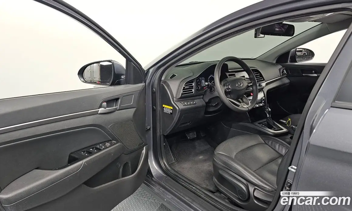 Hyundai Avante 2019 1.6 автомат (гидро), фото 10