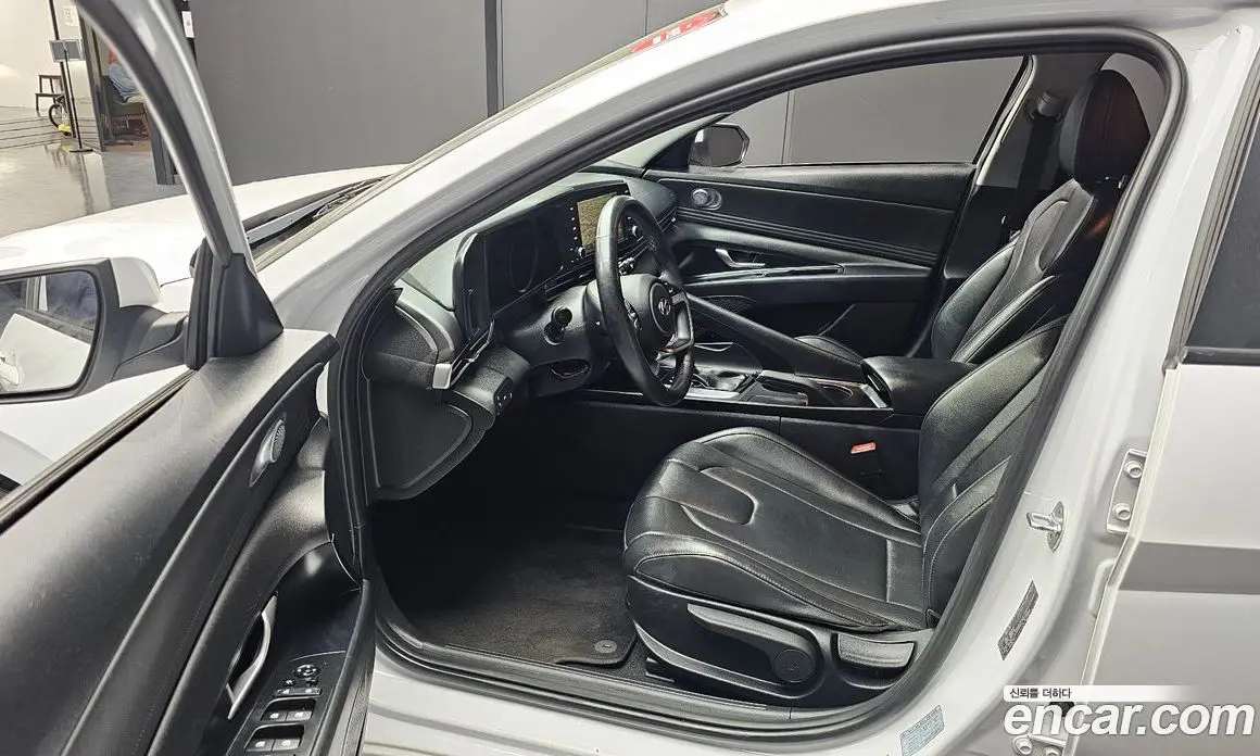 Hyundai Avante 2021 1.6 автомат (гидро), фото 13 Hyundai Avante 2021 1.6 автомат (гидро), фото 13