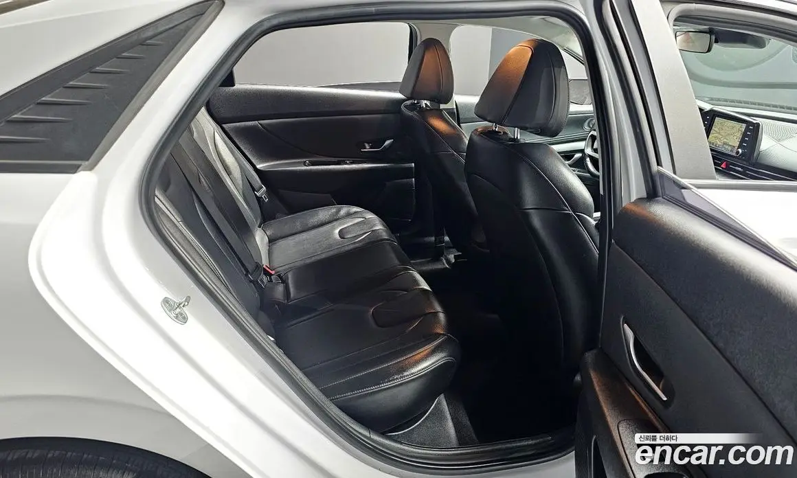 Hyundai Avante 2021 1.6 автомат (гидро), фото 18 Hyundai Avante 2021 1.6 автомат (гидро), фото 18
