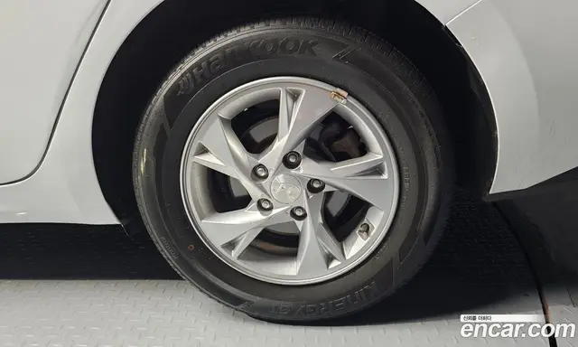 Hyundai Avante 2021 1.6 автомат (гидро), миниатюра 7 Hyundai Avante 2021 1.6 автомат (гидро), миниатюра 7