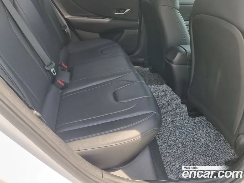 Hyundai Avante 2021 1.6 автомат (гидро), фото 16