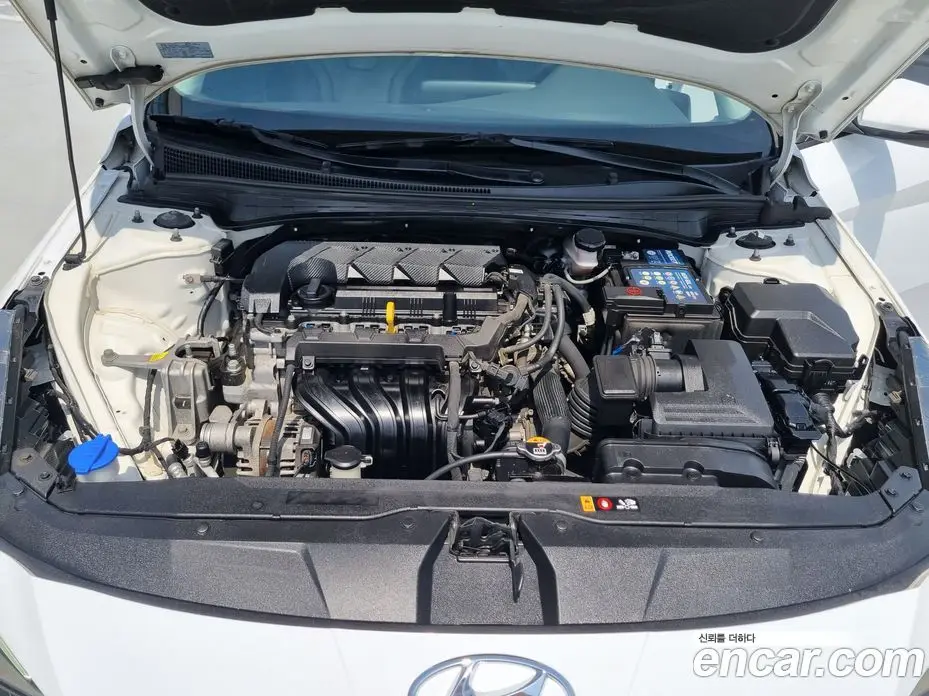 Hyundai Avante 2021 1.6 автомат (гидро), фото 20