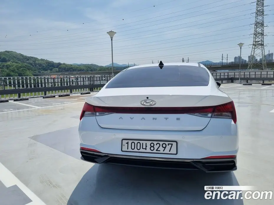 Hyundai Avante 2021 1.6 автомат (гидро), фото 3