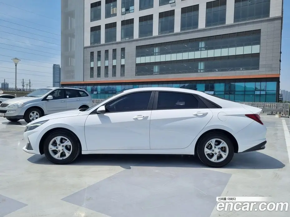 Hyundai Avante 2021 1.6 автомат (гидро), фото 4