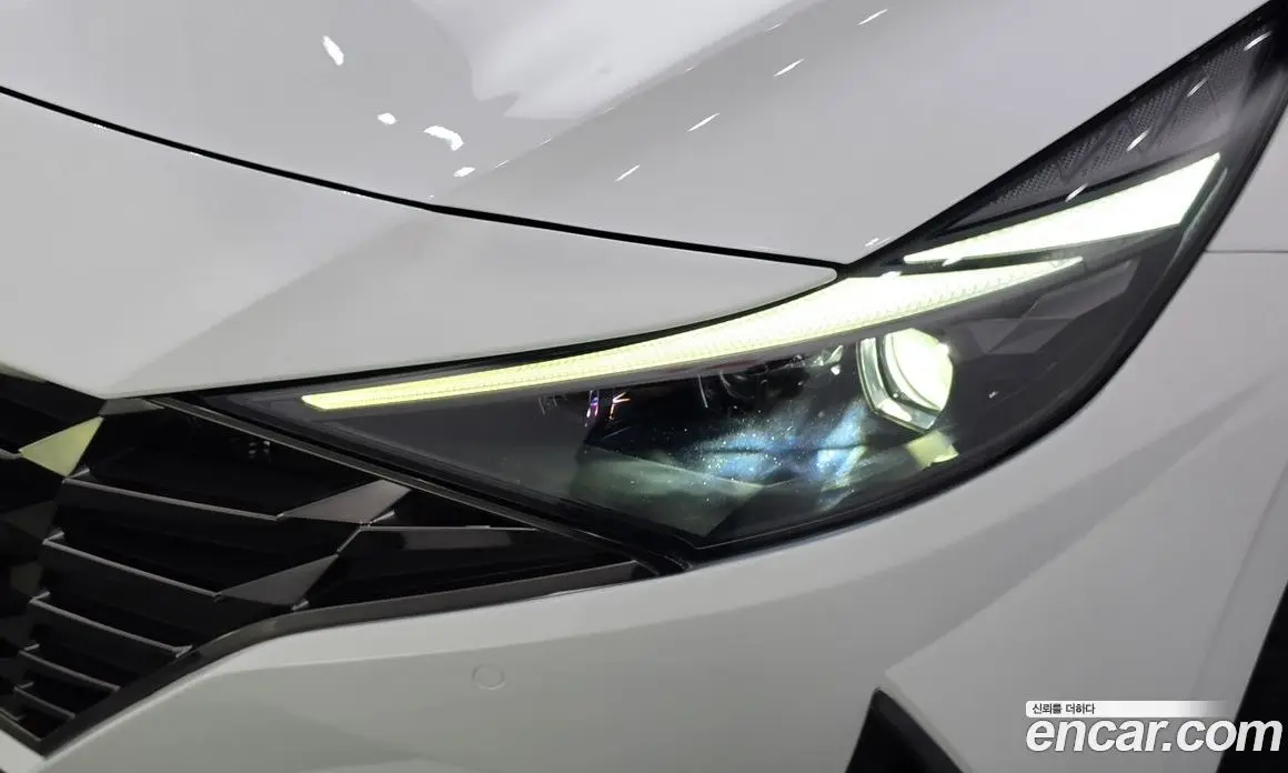 Hyundai Avante 2022 1.6 автомат (гидро), фото 8