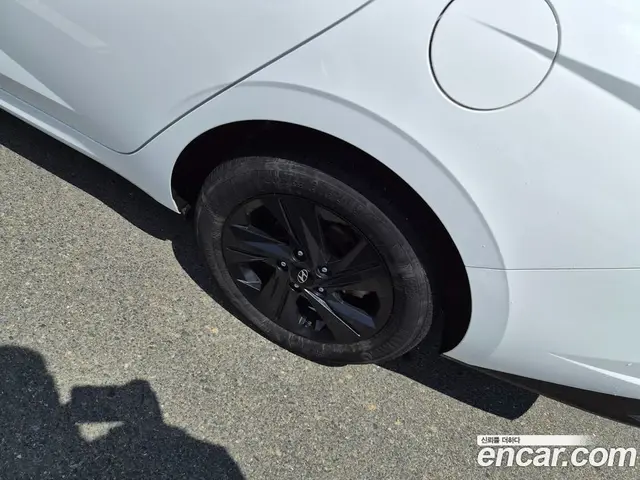 Hyundai Avante 2023 1.6 автомат (гидро), миниатюра 6