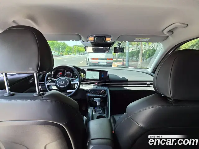 Hyundai Avante 2023 1.6 автомат (гидро), миниатюра 8