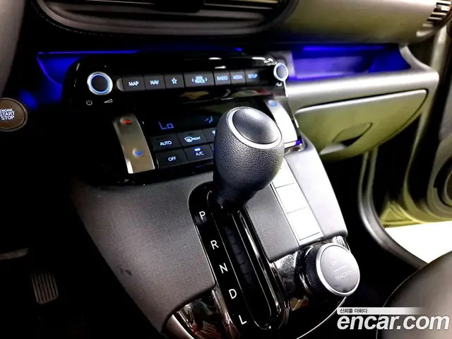 Hyundai Casper 2023 1.0 автомат (гидро), миниатюра 9