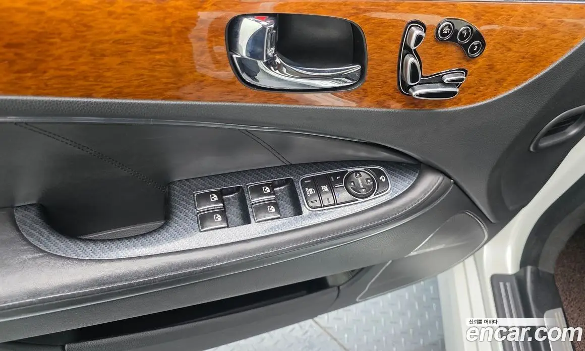 Hyundai Equus 2009 3.8 автомат (гидро), фото 14
