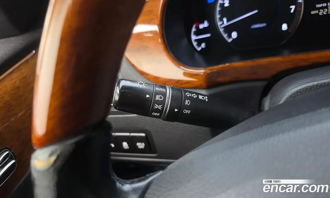 Hyundai Equus 2009 3.8 автомат (гидро), фото 16