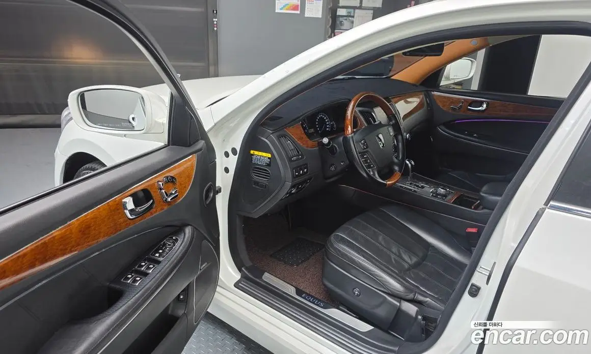 Hyundai Equus 2009 3.8 автомат (гидро), фото 10