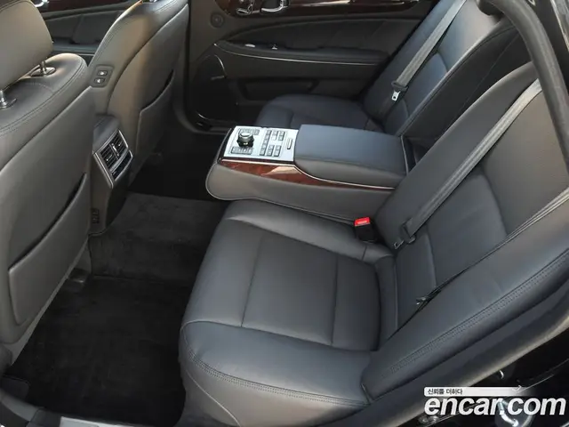Hyundai Equus, 2015, 222 000 км