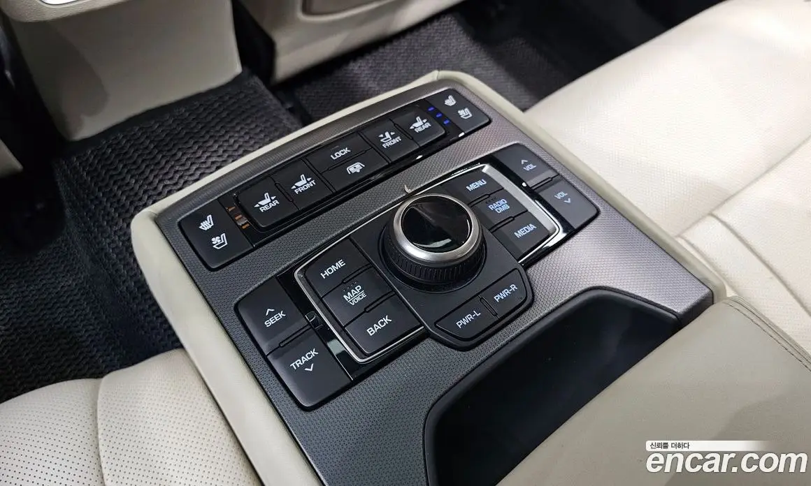 Hyundai Genesis 2016 3.8 автомат (гидро), фото 17