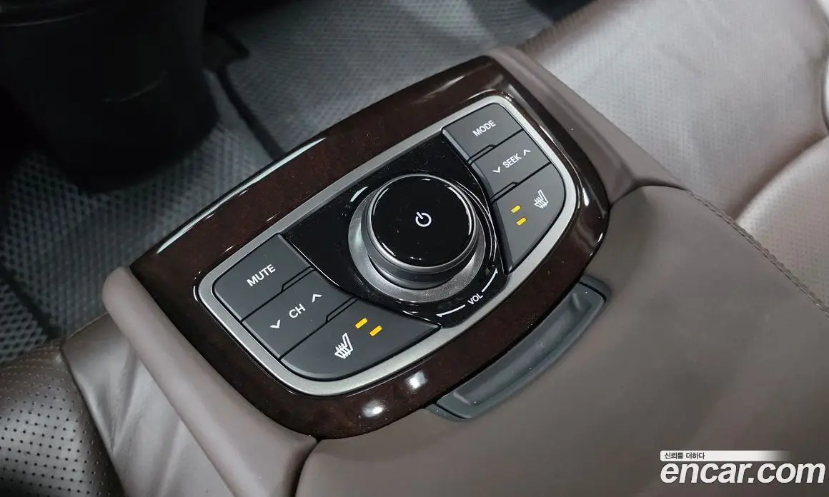 Hyundai Grandeur 2011 3.0 автомат (гидро), фото 19