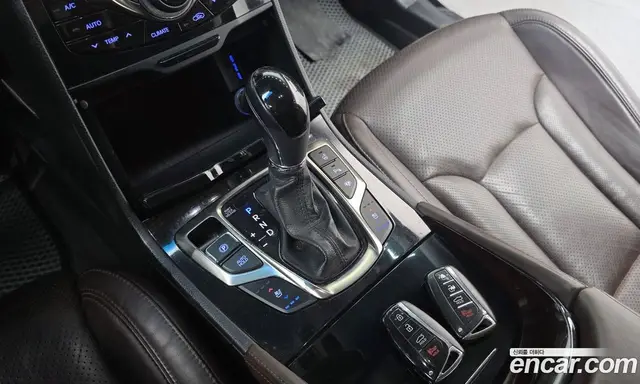 Hyundai Grandeur 2011 3.0 автомат (гидро), миниатюра 9