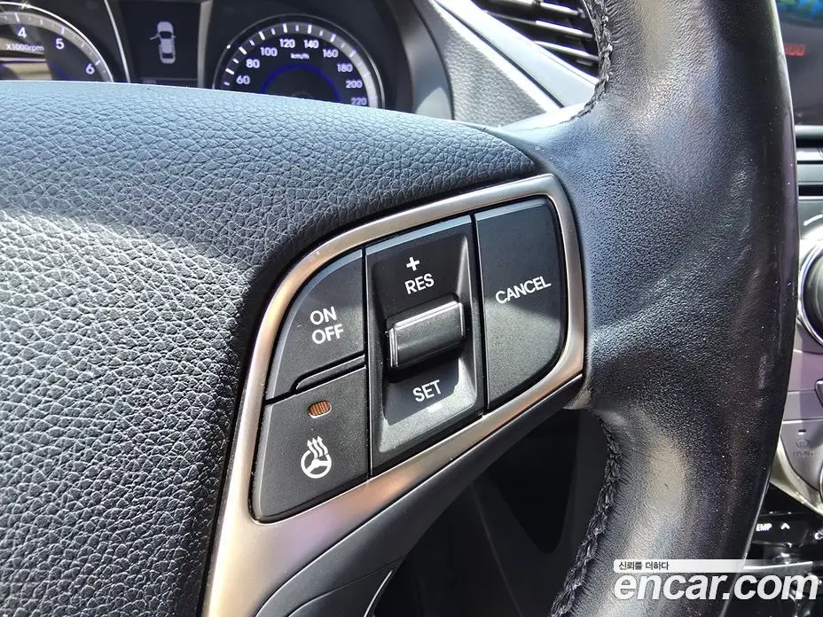 Hyundai Grandeur 2012 2.4 автомат (гидро), фото 17