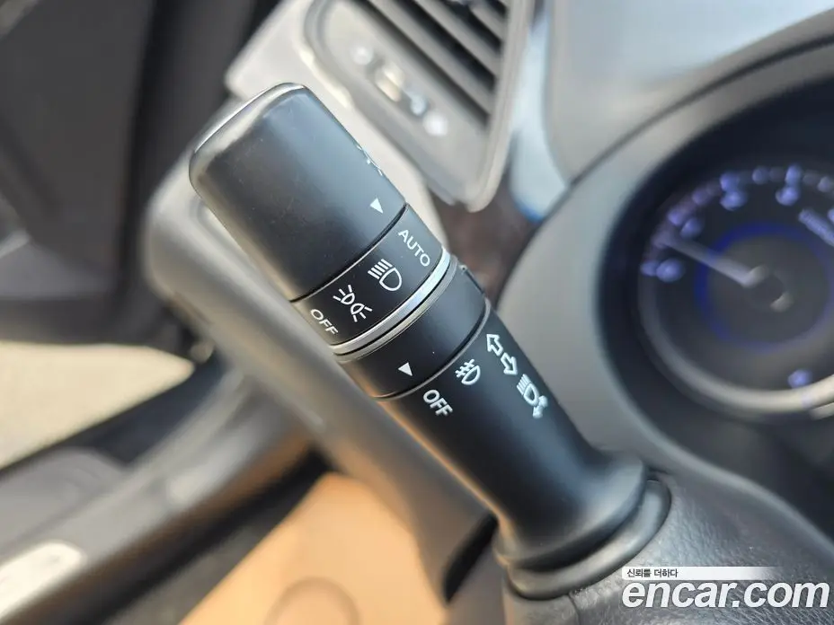 Hyundai Grandeur 2012 2.4 автомат (гидро), фото 18