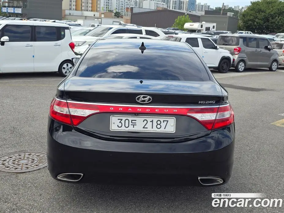 Hyundai Grandeur 2012 2.4 автомат (гидро), фото 6