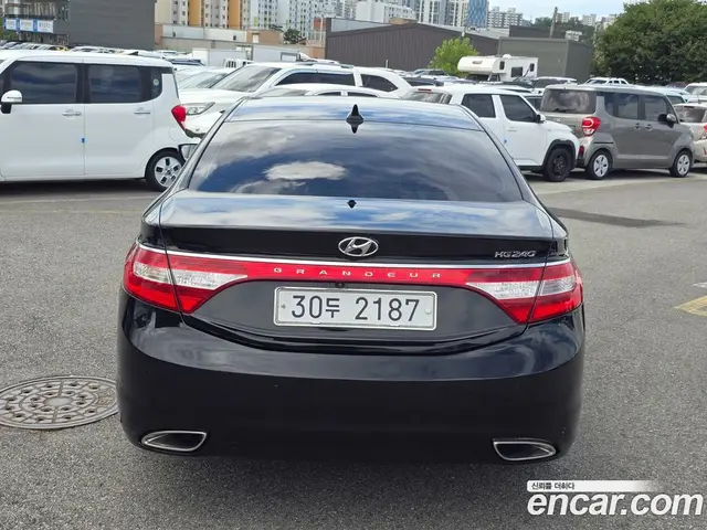 Hyundai Grandeur 2012 2.4 автомат (гидро), миниатюра 6