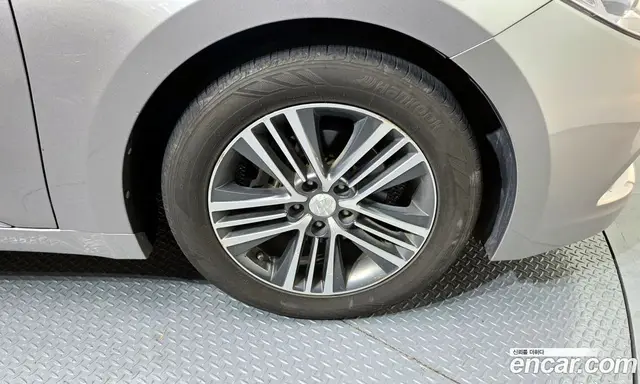 Hyundai Grandeur 2013 3.0 автомат (гидро), миниатюра 5