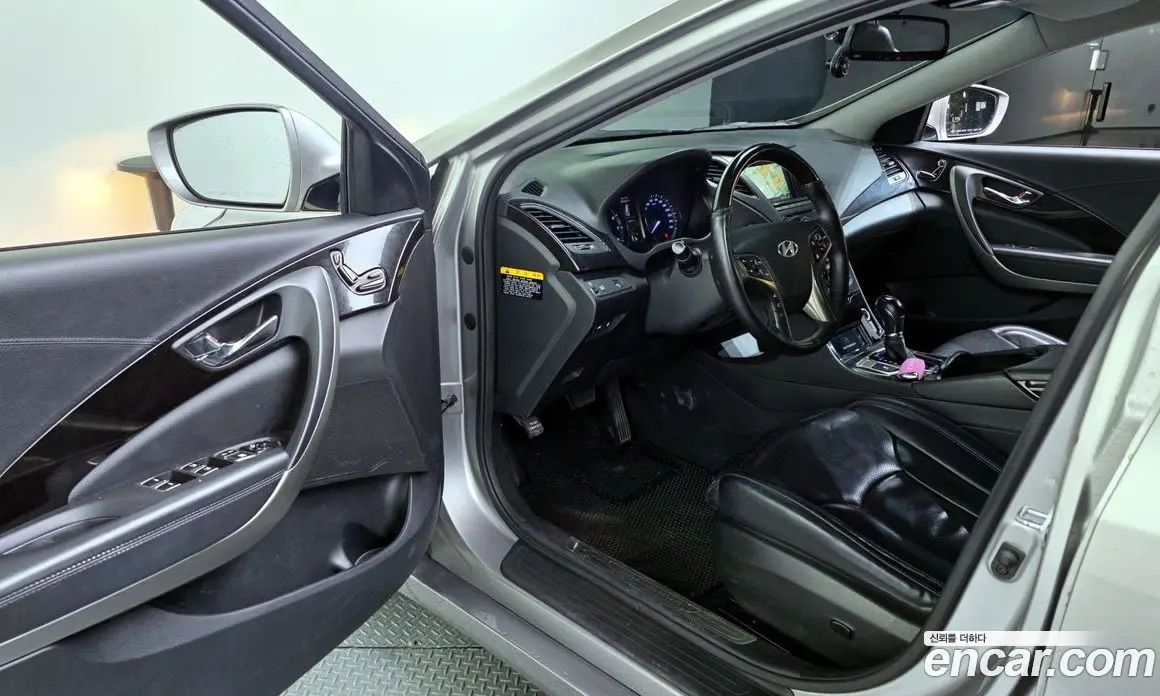 Hyundai Grandeur 2013 3.0 автомат (гидро), фото 10