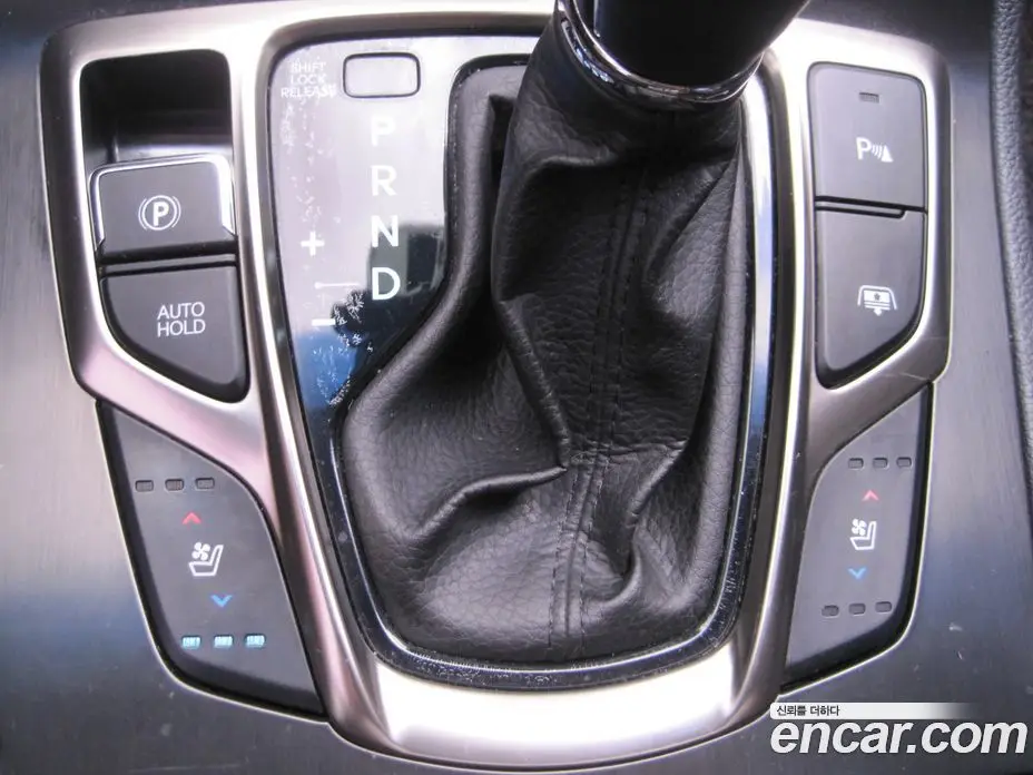 Hyundai Grandeur 2013 3.0 автомат (гидро), фото 16