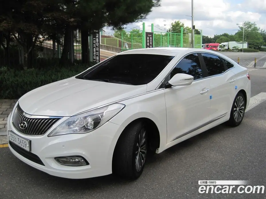 Hyundai Grandeur 2013 3.0 автомат (гидро), фото 3